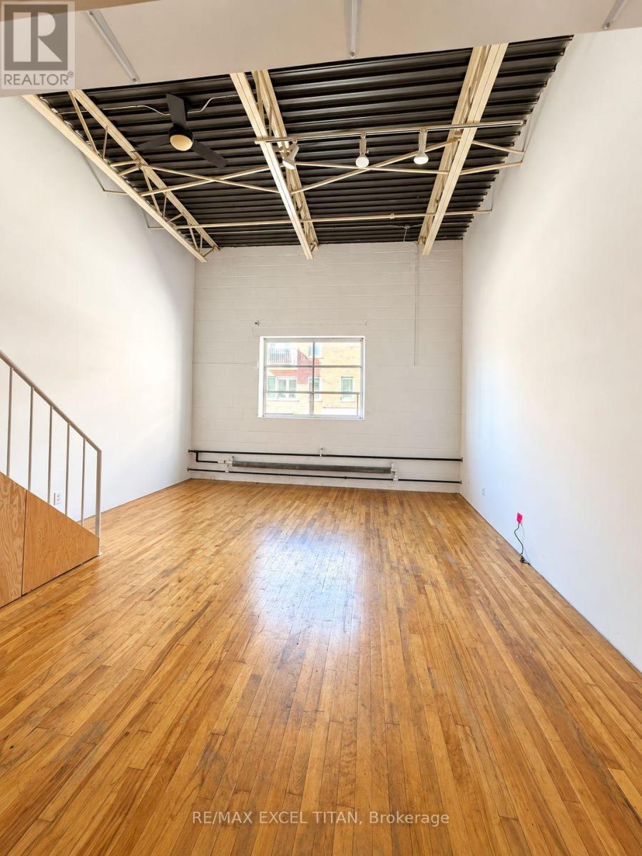 213 - 227 Sterling Road E, Toronto, Ontario  M6P 3L4 - Photo 4 - C13859272