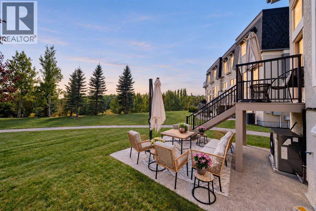 9045 Wentworth Avenue SW, Calgary, Alberta  T3H 0A9 - Photo 12 - A2347875