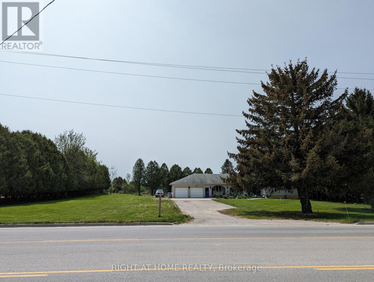 392 SECOND STREET, Strathroy-Caradoc, Ontario