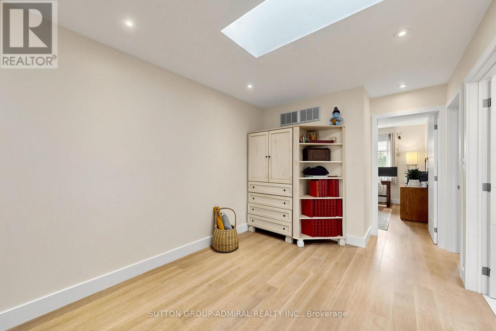676 Vaughan Road, Toronto, Ontario  M6E 2Y6 - Photo 19 - C13859274