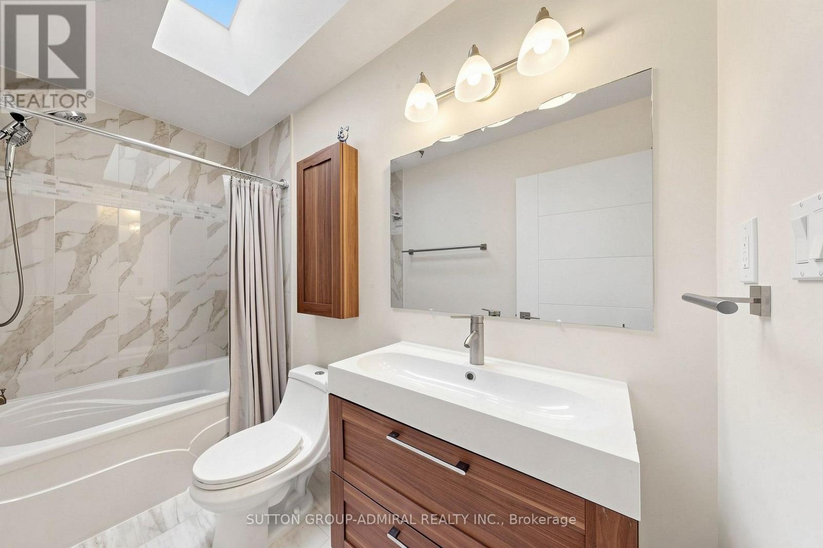 676 Vaughan Road, Toronto, Ontario  M6E 2Y6 - Photo 27 - C13859274