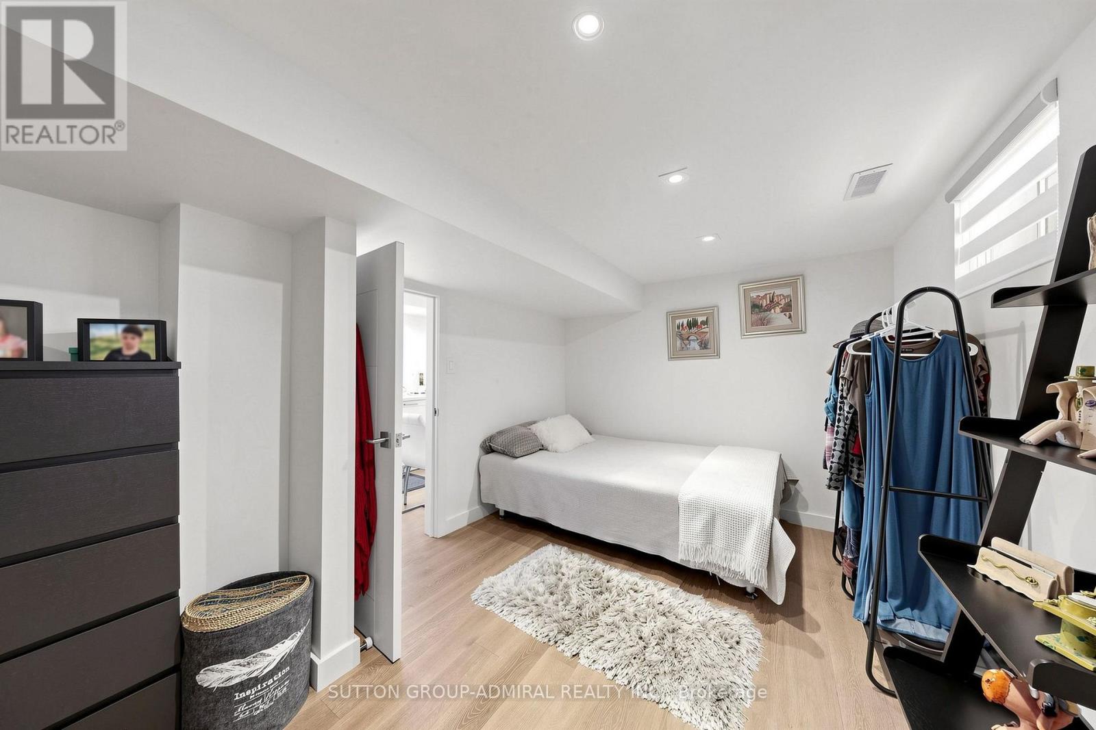 676 Vaughan Road, Toronto, Ontario  M6E 2Y6 - Photo 35 - C13859274