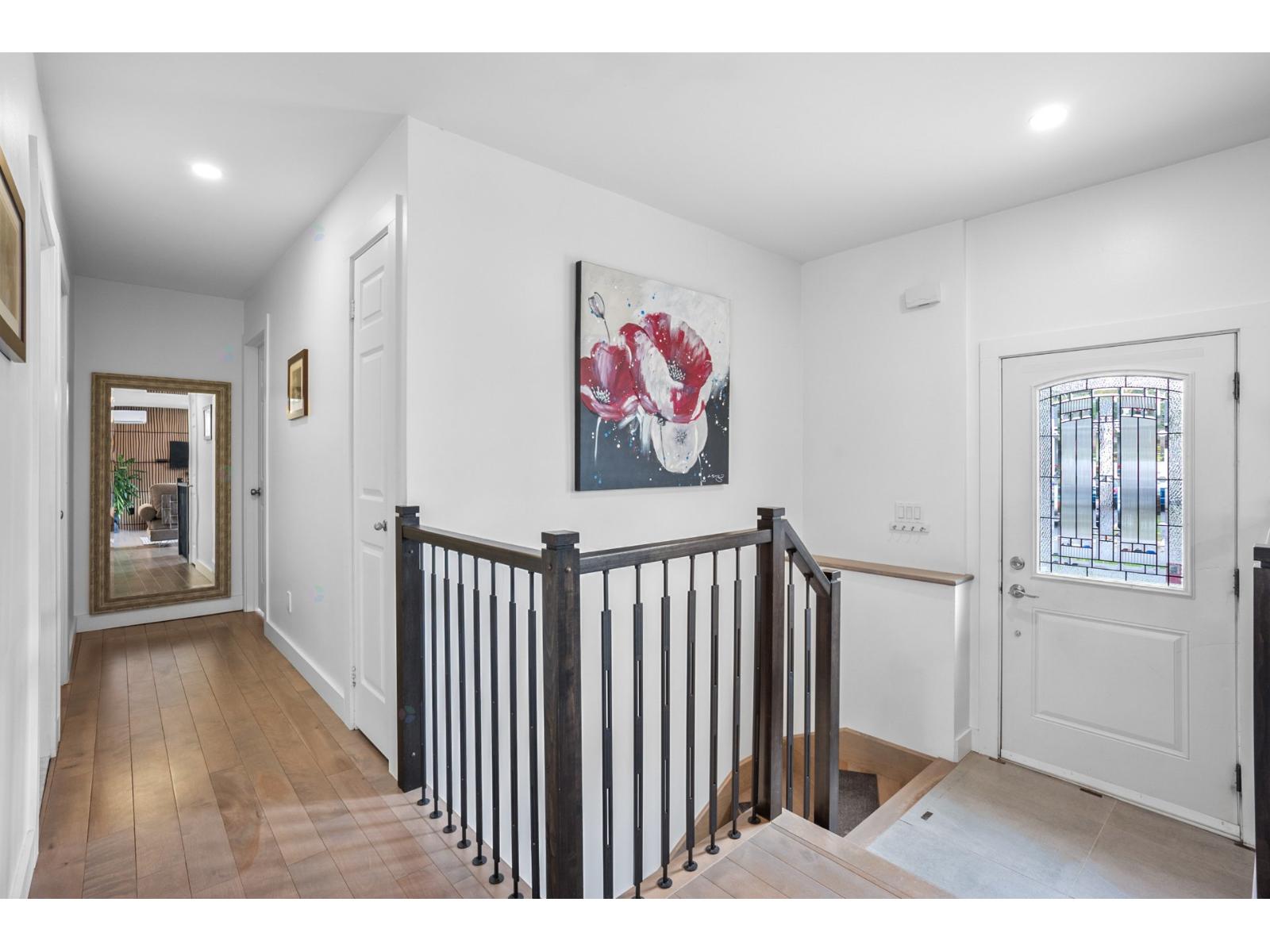 4060 Rue des Amarres Sainte-Catherine Quebec Canada J5C1W7 4