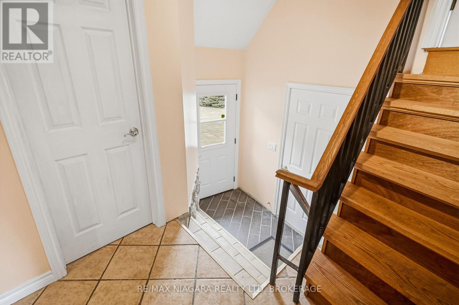 6585 Steele Street, Niagara-On-The-Lake, Ontario  L0S 1J0 - Photo 25 - X13859326