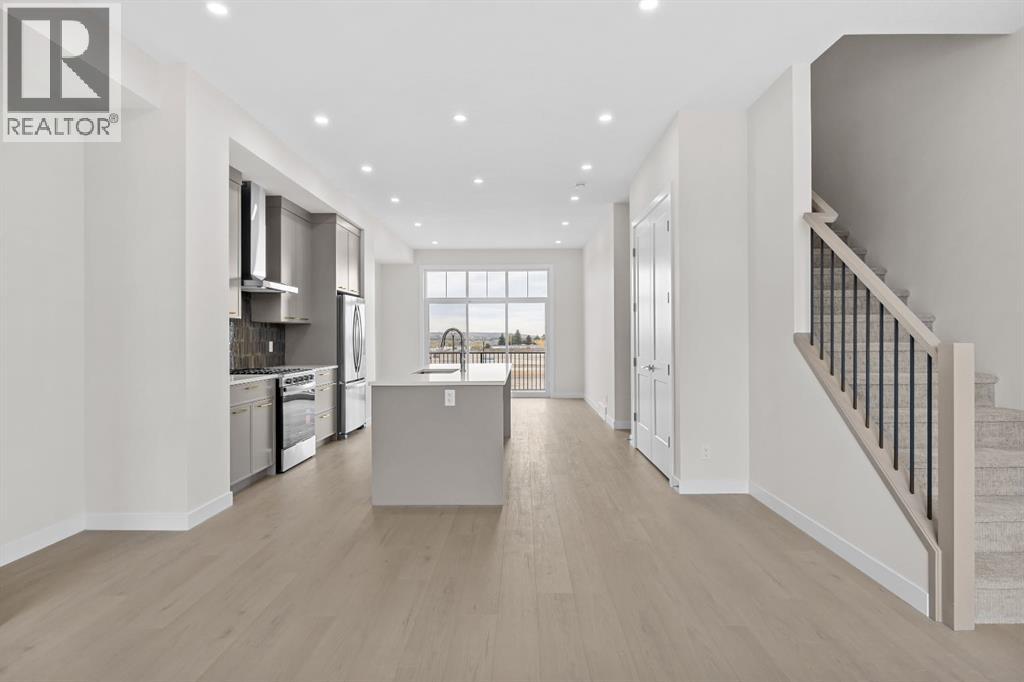 124 Greenwich Drive NW