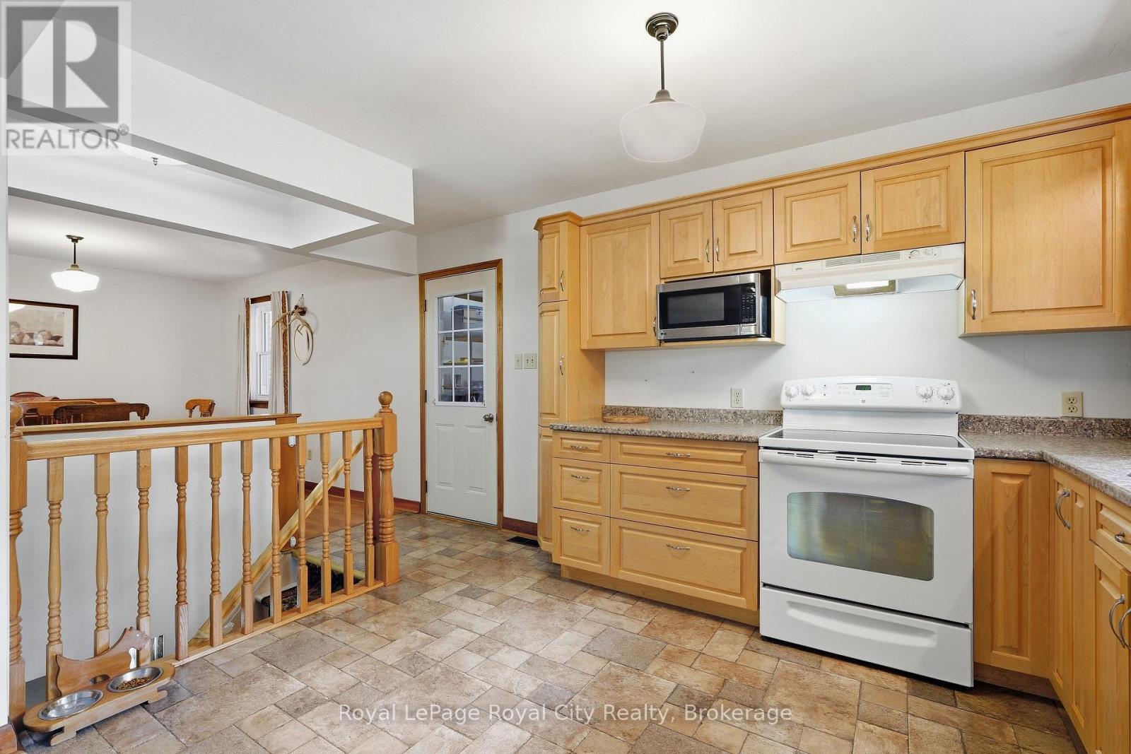470 Dublin Street, Wellington North, Ontario  N0G 2L3 - Photo 8 - X13859316