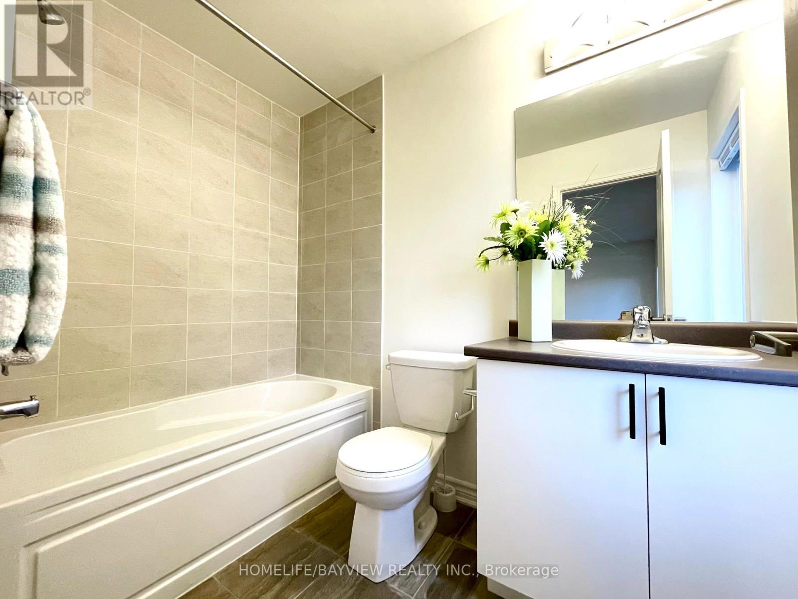 128 Village Gate Drive, Wasaga Beach, Ontario  L9Z 0J7 - Photo 24 - S13859320