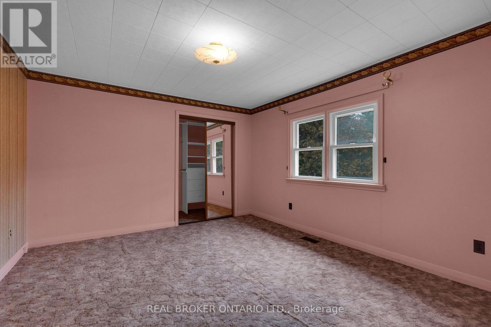 2086 Penetanguishene Road, Springwater, Ontario  L4M 4Y8 - Photo 19 - S13859324