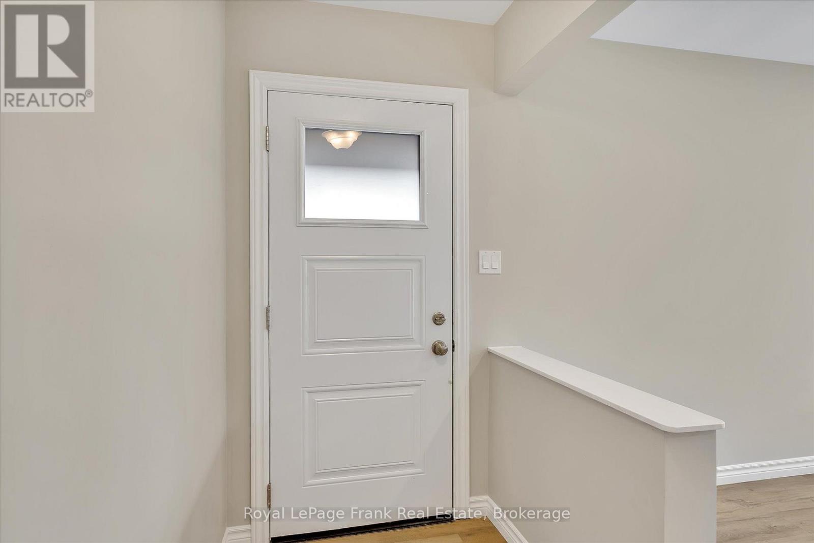 Main - 890 Weller Street, Peterborough, Ontario  K9J 4X8 - Photo 9 - X13856326