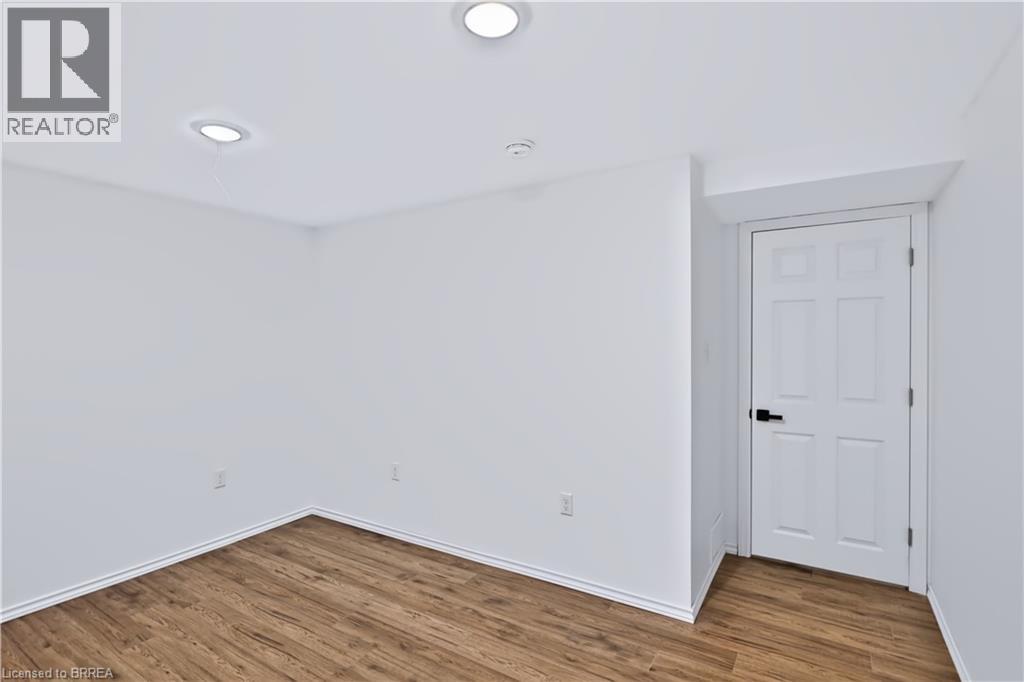 11 Sussex Avenue, Brantford, Ontario  N3R 2G5 - Photo 30 - 40866967