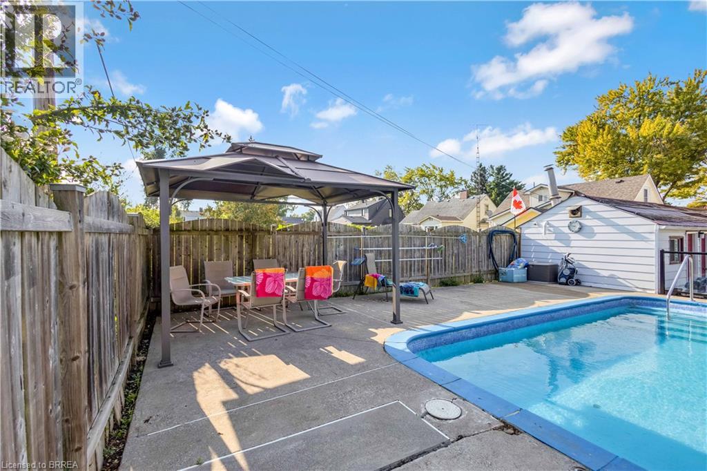 11 Sussex Avenue, Brantford, Ontario  N3R 2G5 - Photo 39 - 40866967