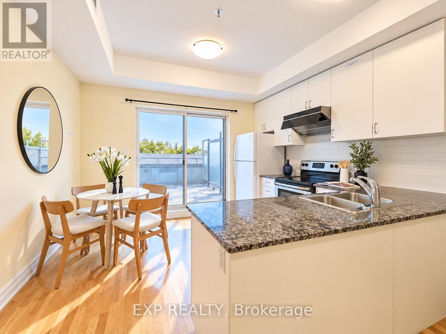 204 - 728 Sheppard Avenue W, Toronto, Ontario  M3H 2S8 - Photo 11 - C13817106