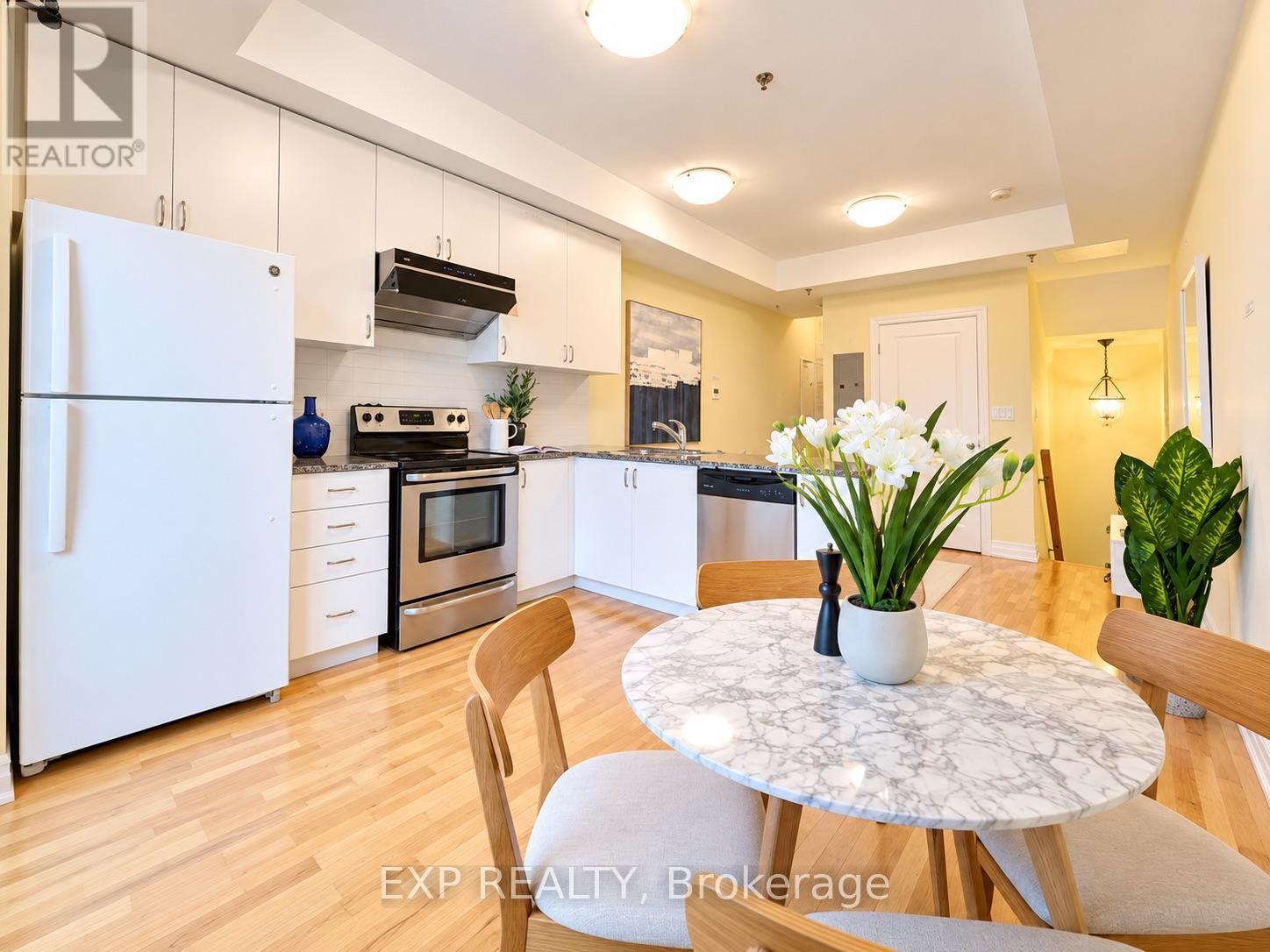 204 - 728 Sheppard Avenue W, Toronto, Ontario  M3H 2S8 - Photo 9 - C13817106