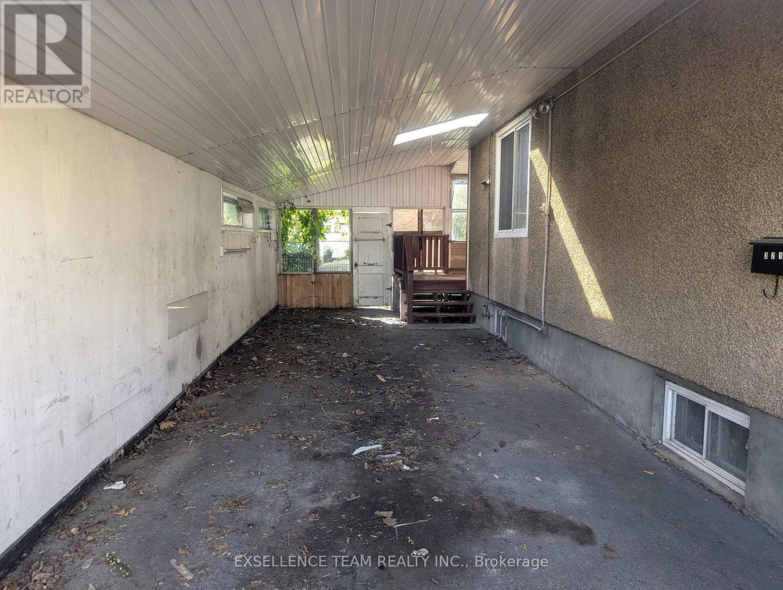 321 Mclean Avenue, Cornwall, Ontario  K6J 4L3 - Photo 3 - X13859334