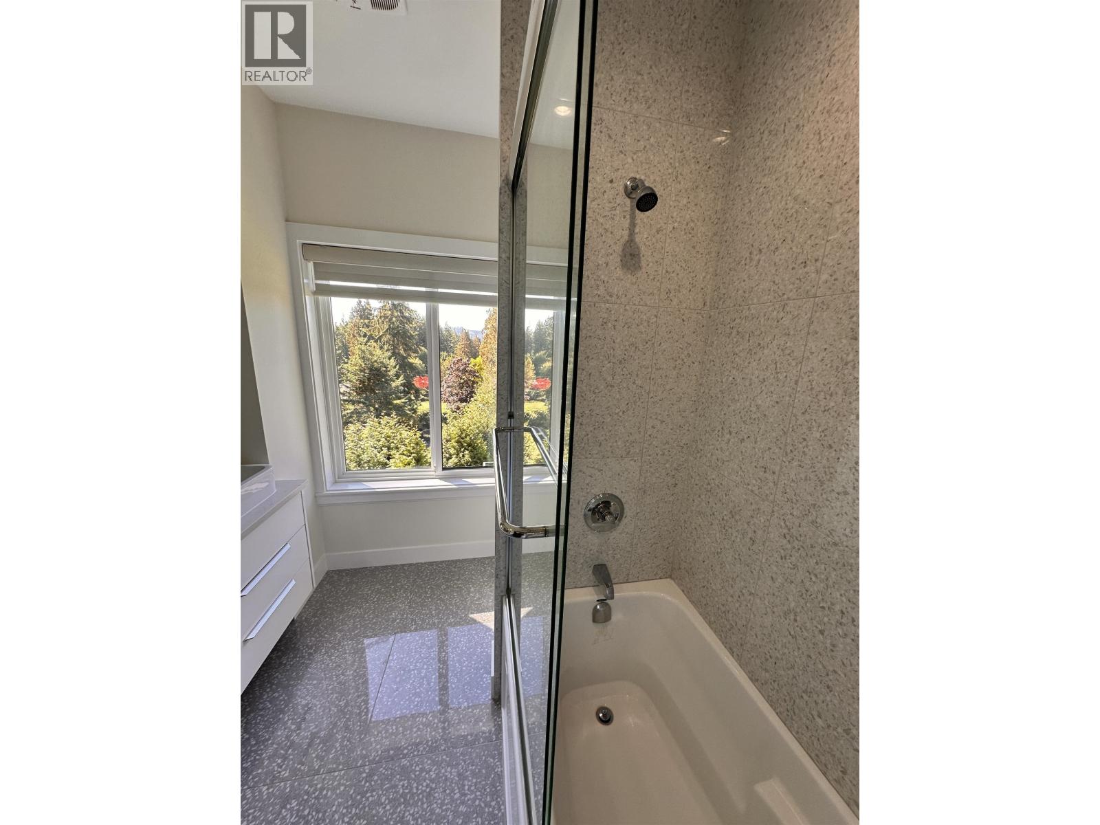 2425 LEGGETT DRIVE
