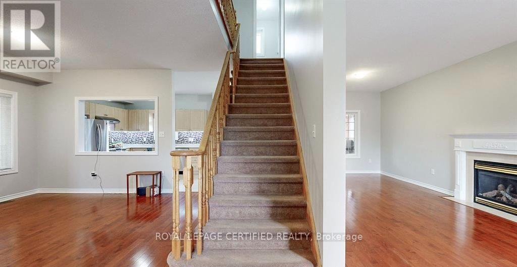 50 Batteaux Street, Barrie, Ontario  L4N 2G8 - Photo 3 - S13859362