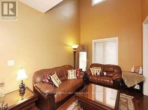 29 Jacksonville Drive, Brampton, Ontario  L6P 2Z3 - Photo 6 - W13859368