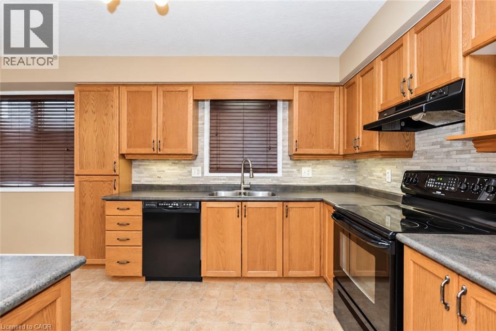 16 Frankfurt Street, Kitchener, Ontario  N2R 1T5 - Photo 6 - 40867139