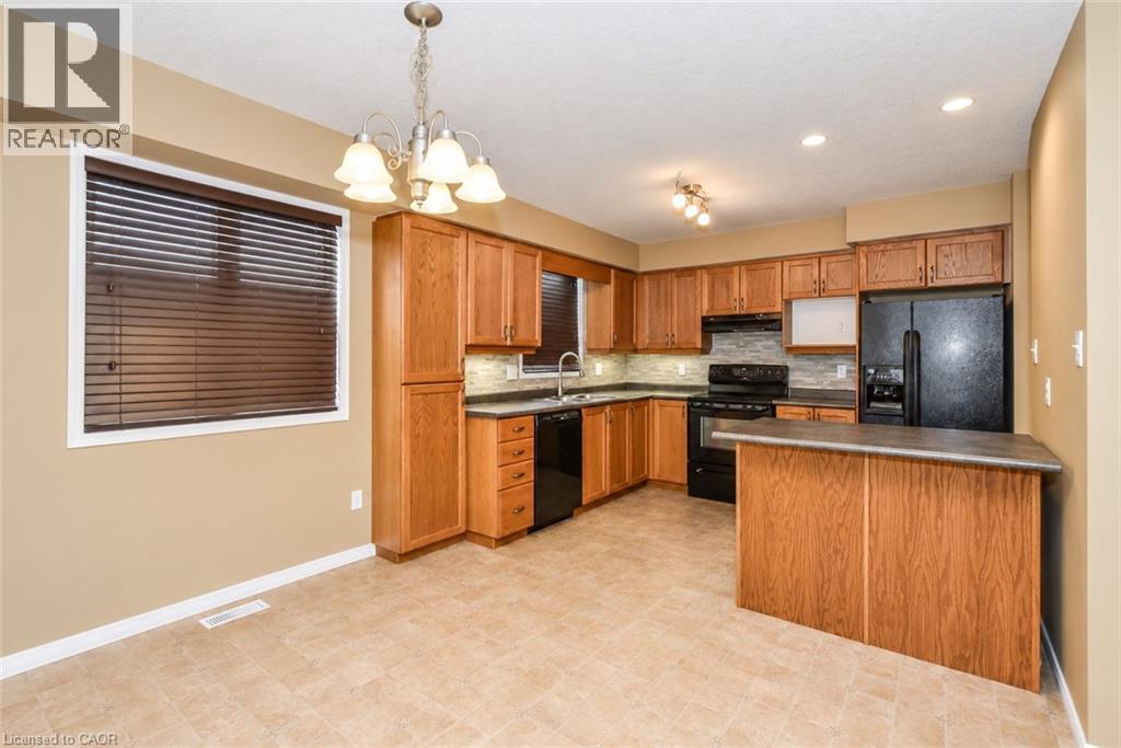16 Frankfurt Street, Kitchener, Ontario  N2R 1T5 - Photo 11 - 40867139