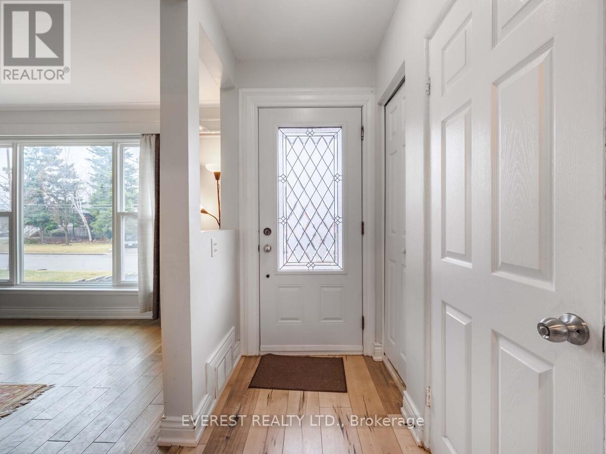 91 Hart Avenue, Toronto, Ontario  M1K 3H3 - Photo 4 - E13859394