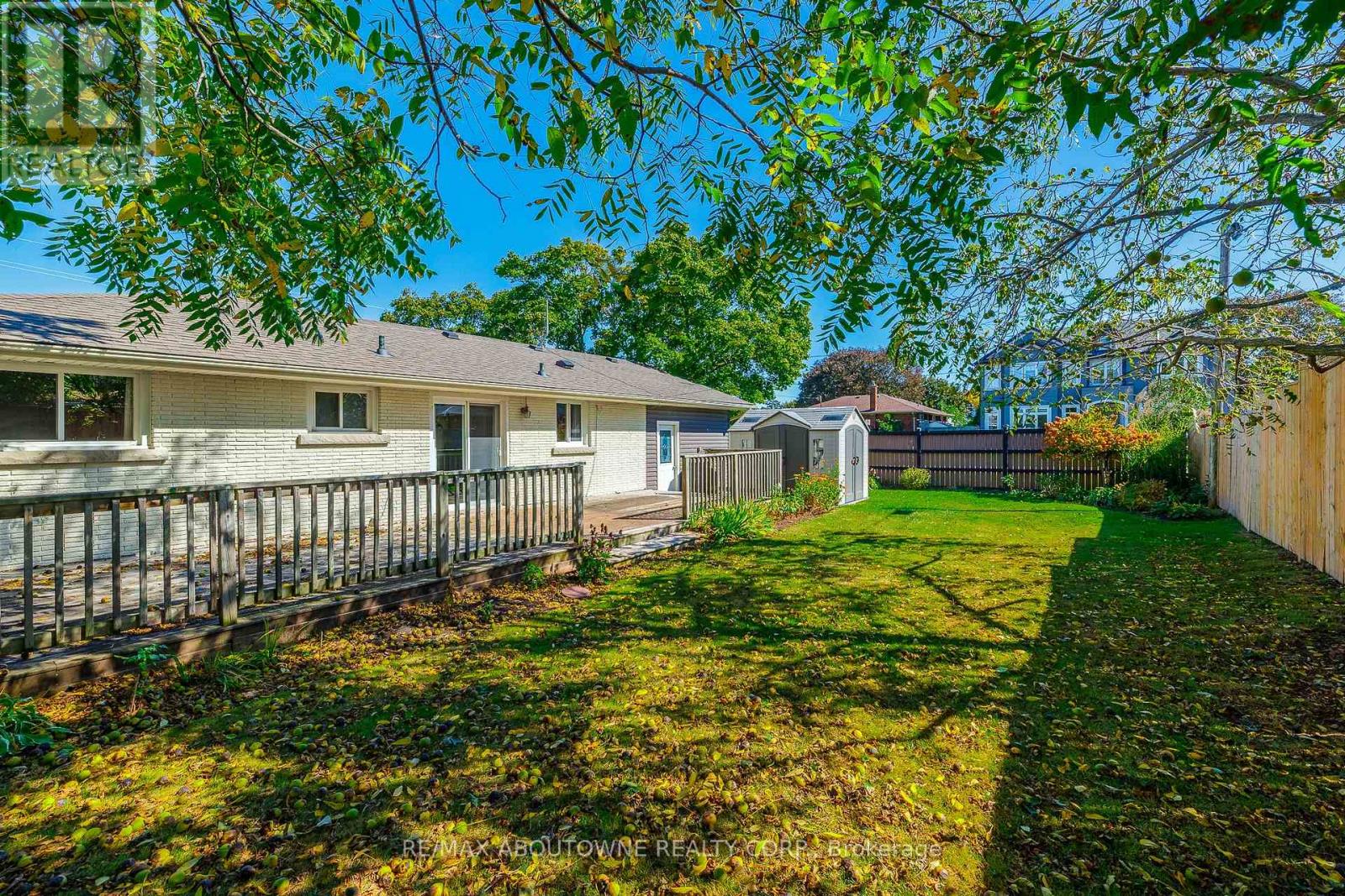 Upper - 71 Lakeside Drive, Grimsby, Ontario  L3M 2L4 - Photo 26 - X13859386
