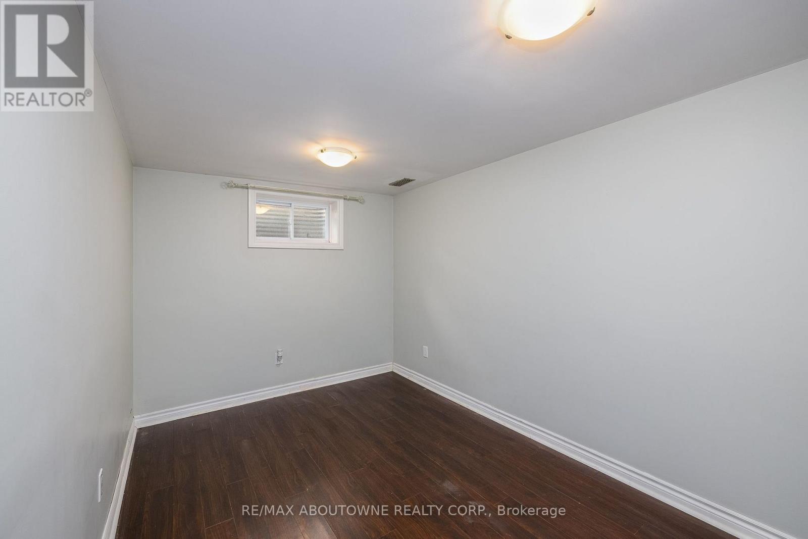 Lower - 71 Lakeside Drive, Grimsby, Ontario  L3M 2L4 - Photo 12 - X13859396