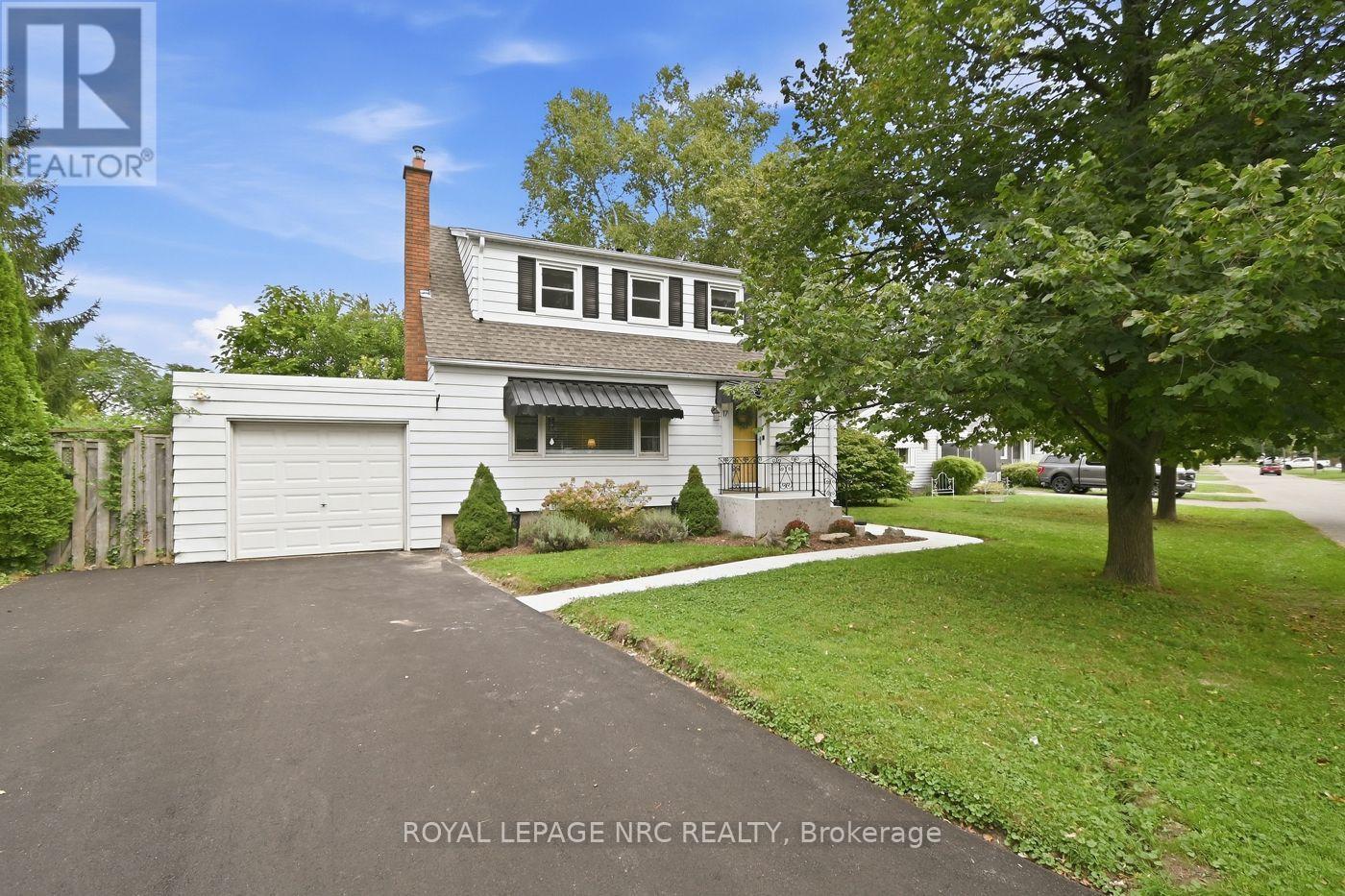 17 WINSTON ROAD, St. Catharines, Ontario