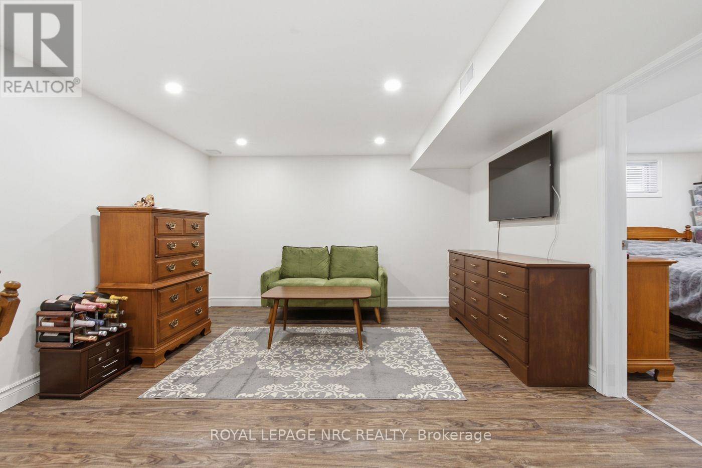 17 Winston Road, St. Catharines, Ontario  L2M 4R1 - Photo 35 - X13859406