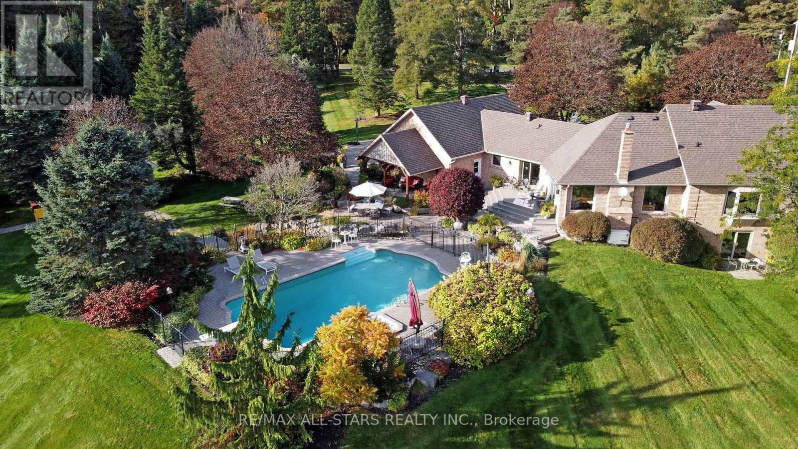 15 Lobraico Lane, Whitchurch-Stouffville, Ontario  L4A 7X5 - Photo 2 - N13855278
