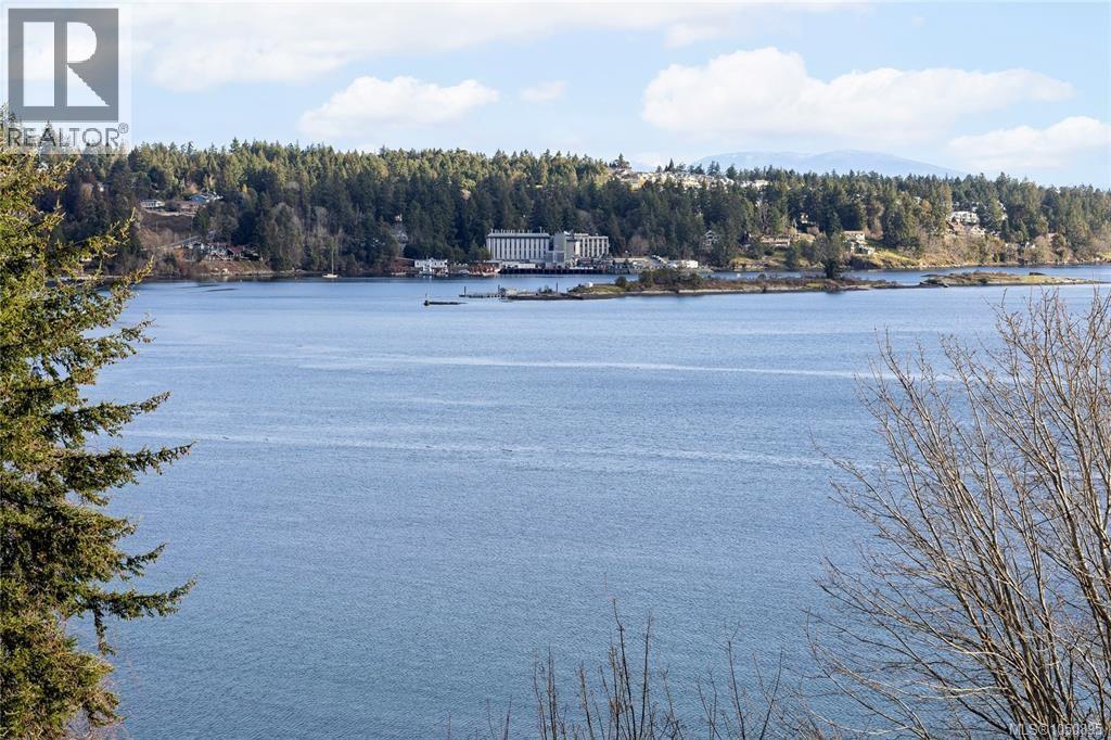 303 2560 Departure Bay Rd, Nanaimo, British Columbia  V9S 5P1 - Photo 2 - 1050895