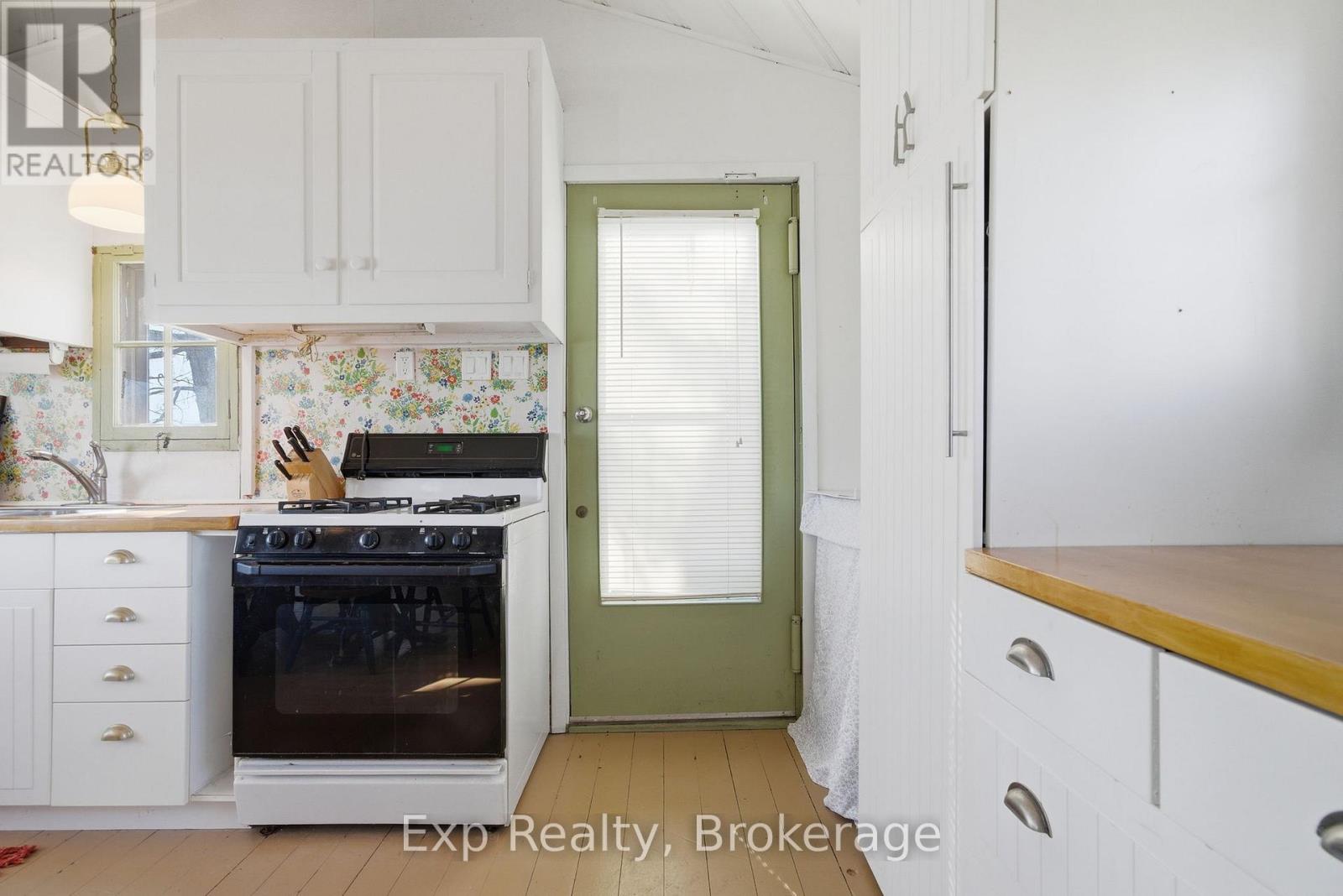 32 Quinte View Road, Greater Napanee (Greater Napanee), Ontario  K0H 1G0 - Photo 8 - X13859430