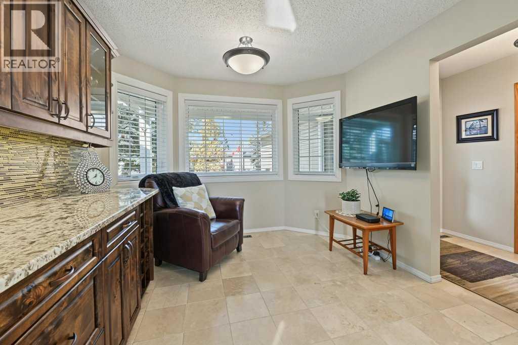 51 Douglasbank Gardens SE
