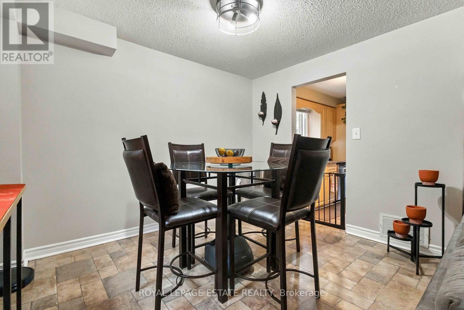 228 Rands Road, Ajax, Ontario  L1S 3Y5 - Photo 4 - E13859426
