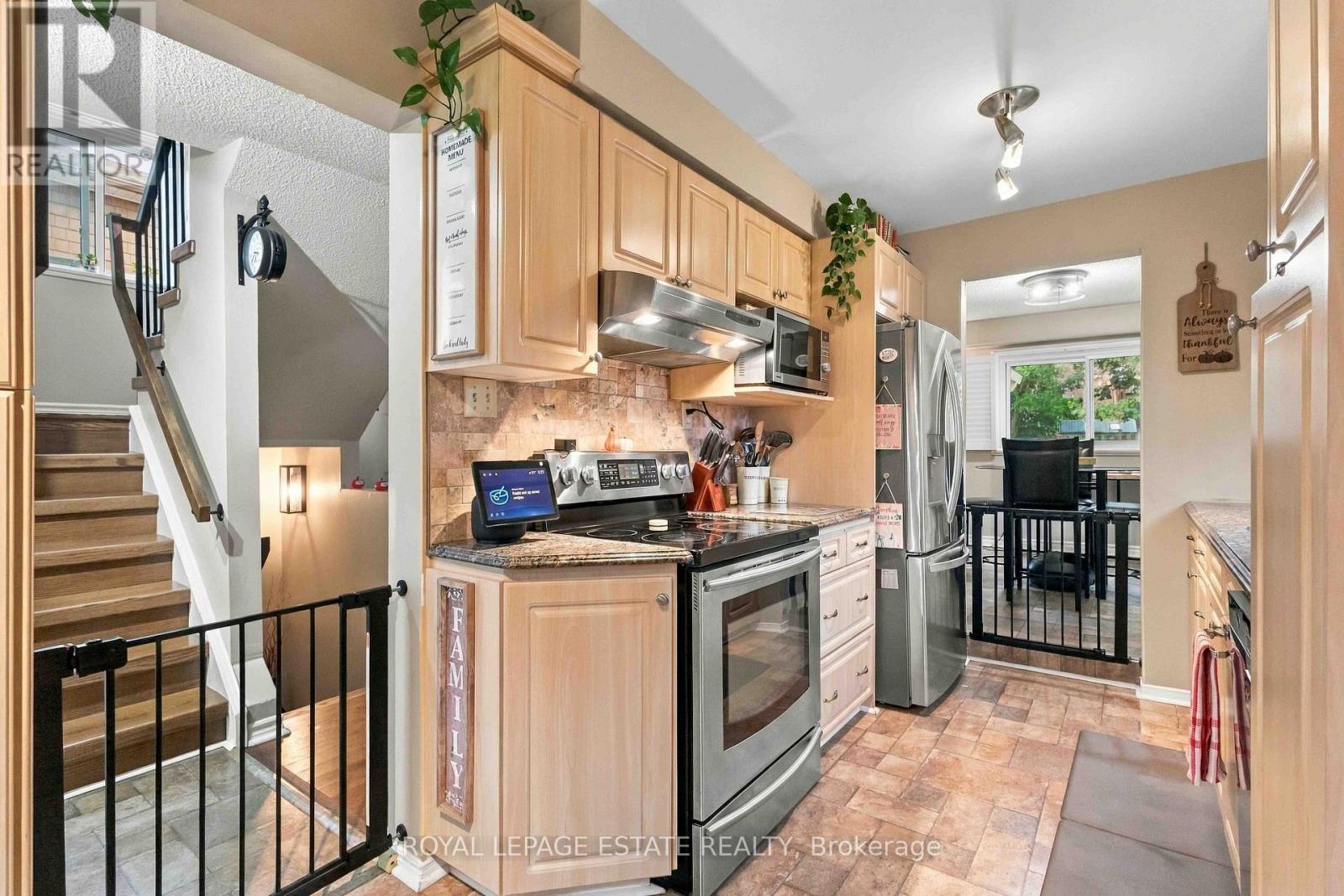 228 Rands Road, Ajax, Ontario  L1S 3Y5 - Photo 5 - E13859426
