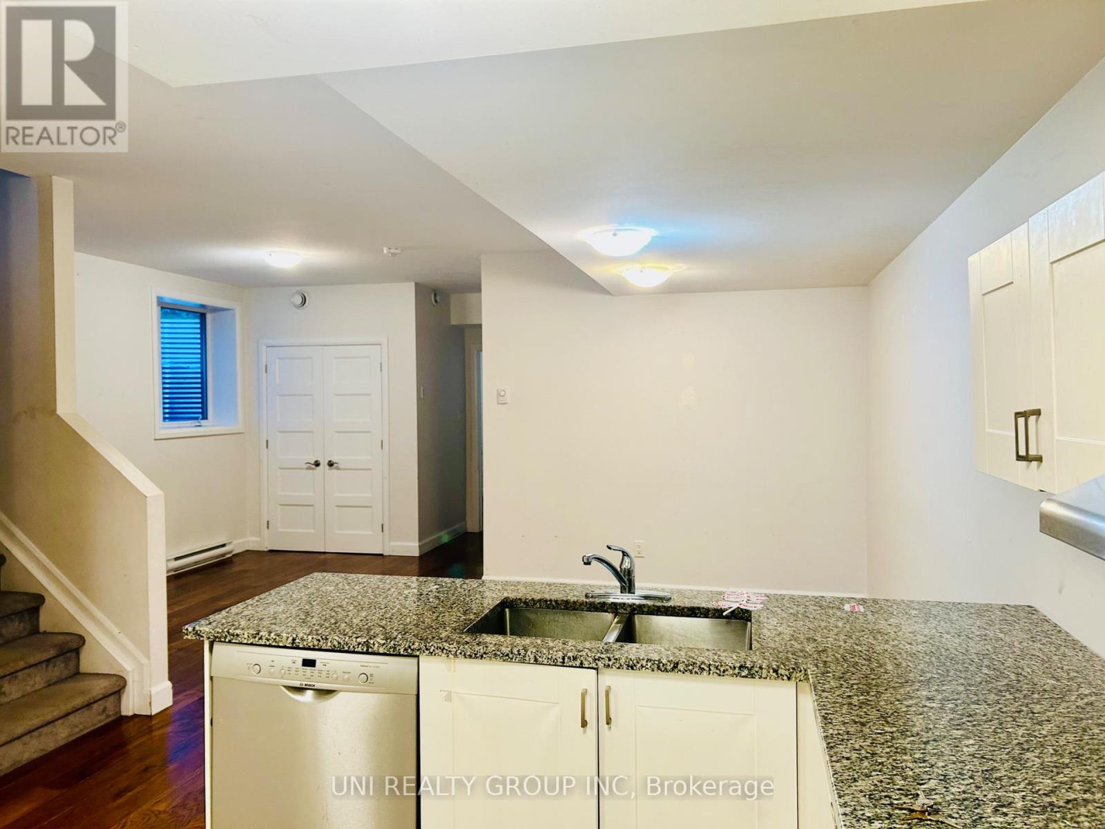B - 492 Moodie Drive, Ottawa, Ontario  K2H 8A7 - Photo 11 - X13754874