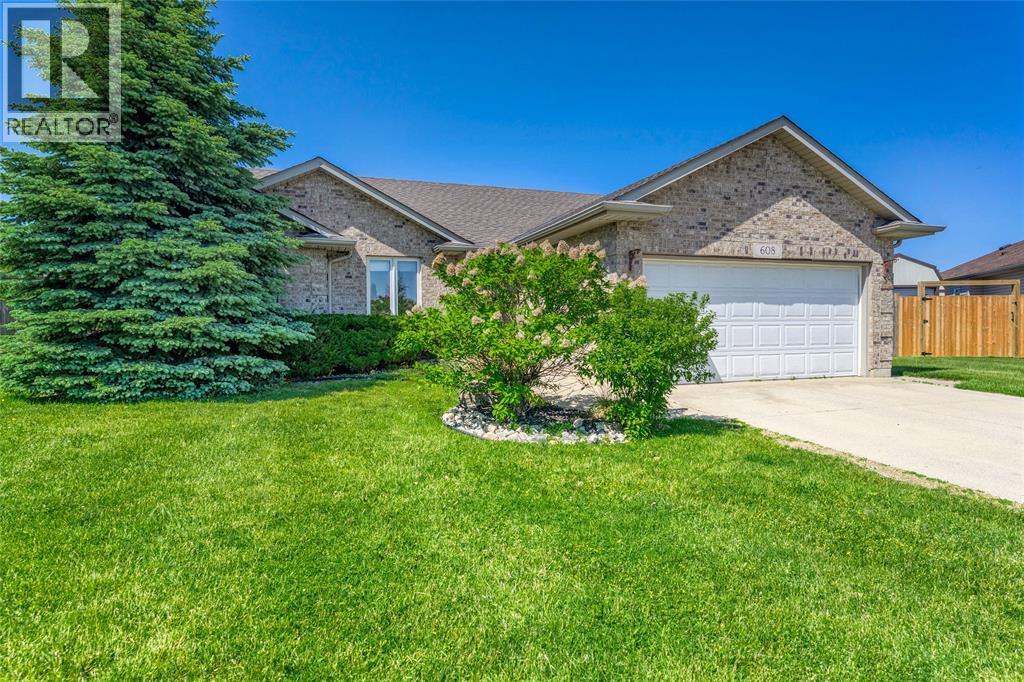 608 Riva Ridge DRIVE St Clair Ontario Canada N0N1G0 2