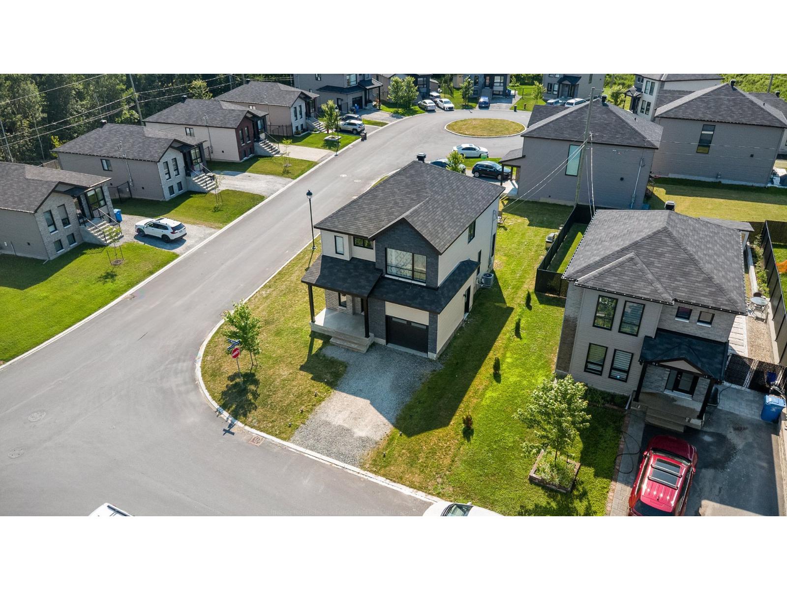 9 Imp. du Montrose Gatineau (Masson-Angers) Quebec Canada J8M1Z6 2