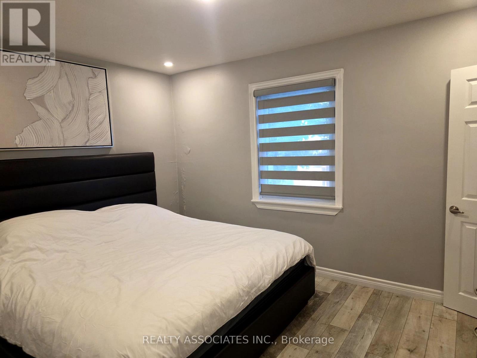 101 Reiner Road, Toronto, Ontario  M3H 2L7 - Photo 10 - C13859458