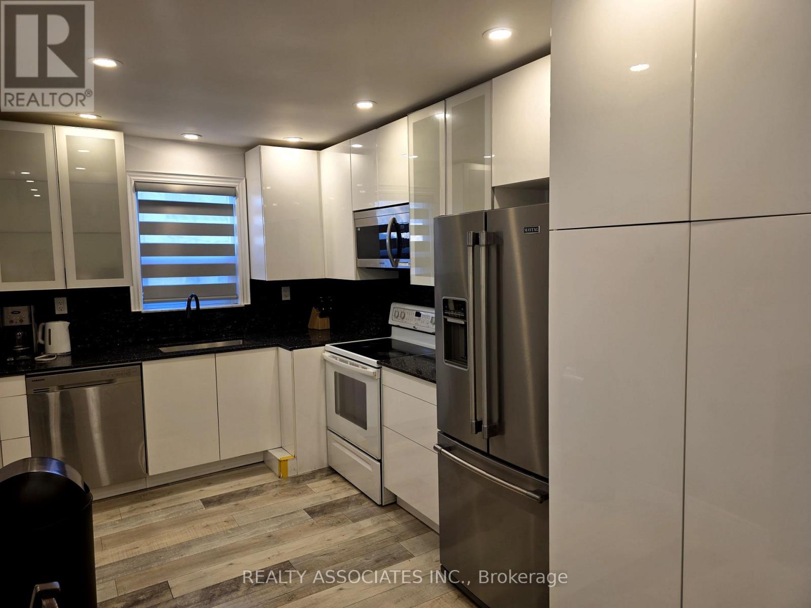 101 Reiner Road, Toronto, Ontario  M3H 2L7 - Photo 6 - C13859458