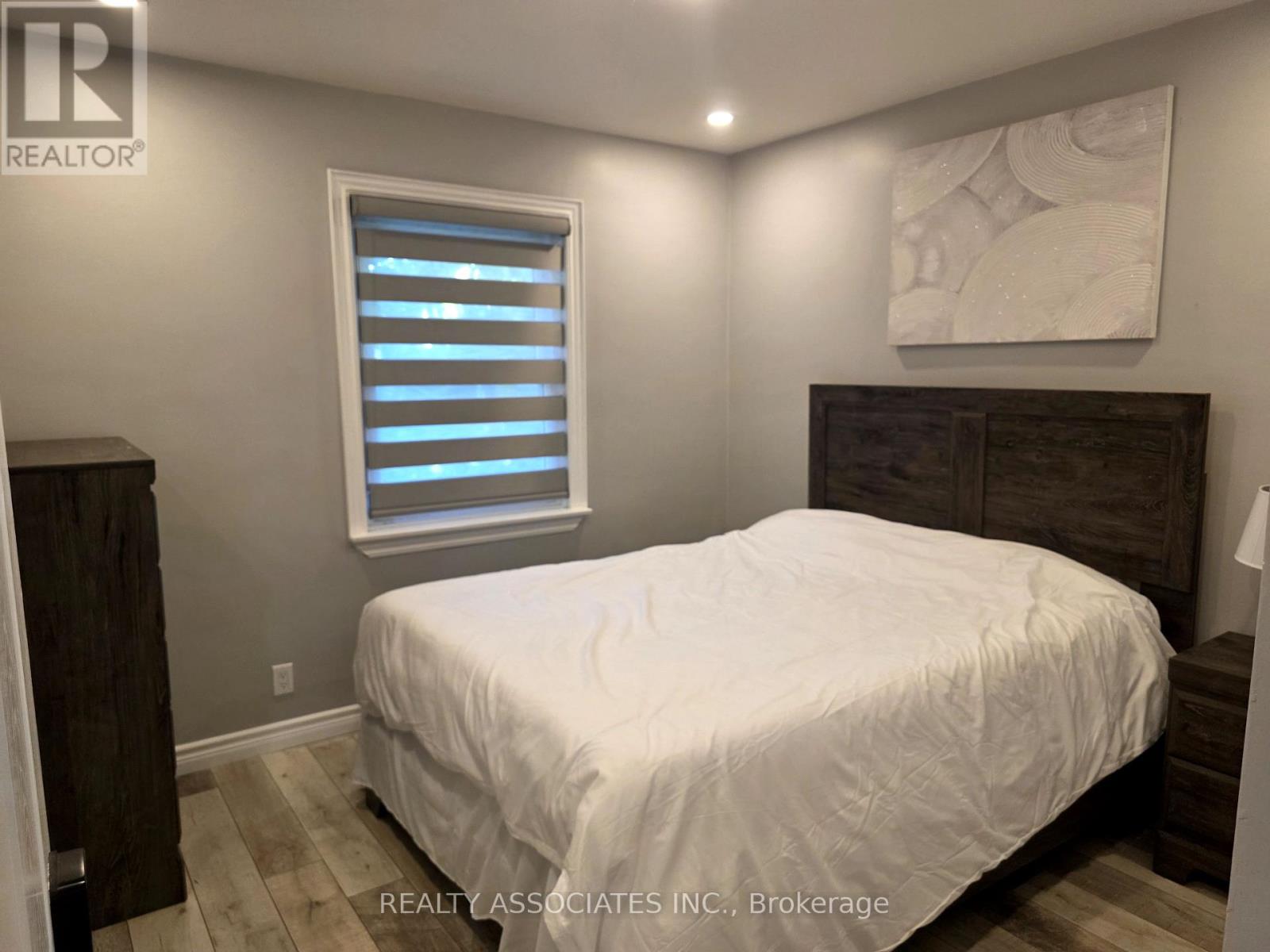 101 Reiner Road, Toronto, Ontario  M3H 2L7 - Photo 9 - C13859458