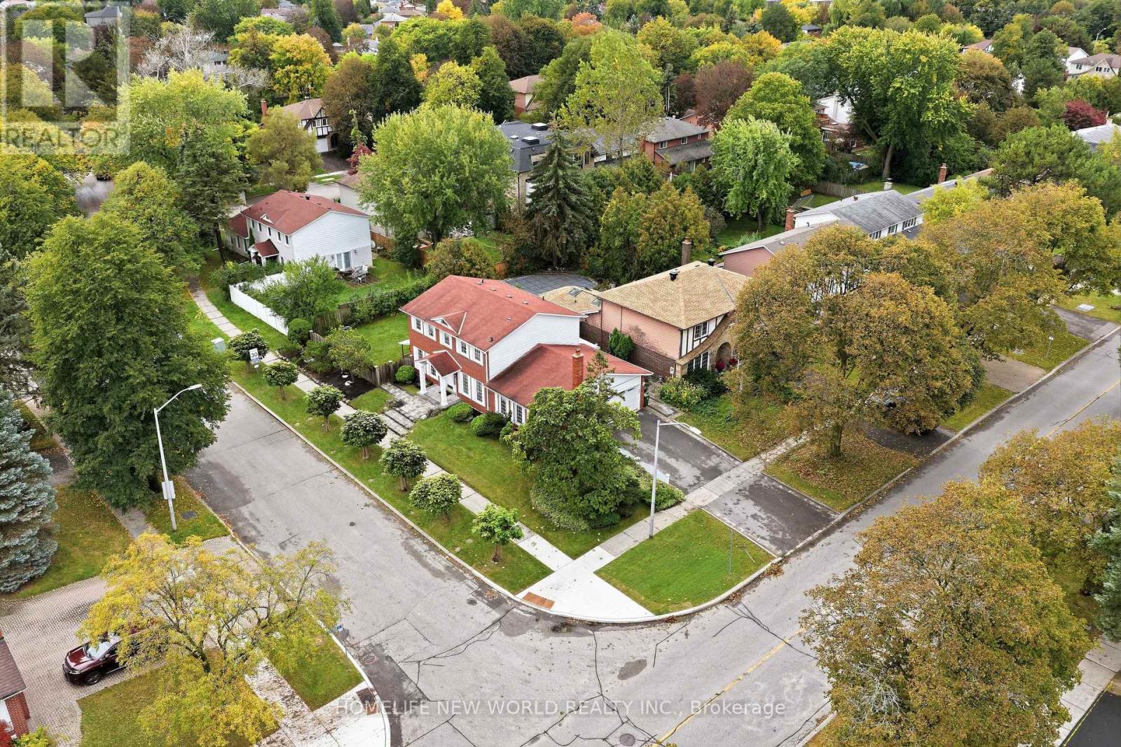 18 Dolan Gate, Toronto, Ontario  M2J 2N1 - Photo 3 - C13859464