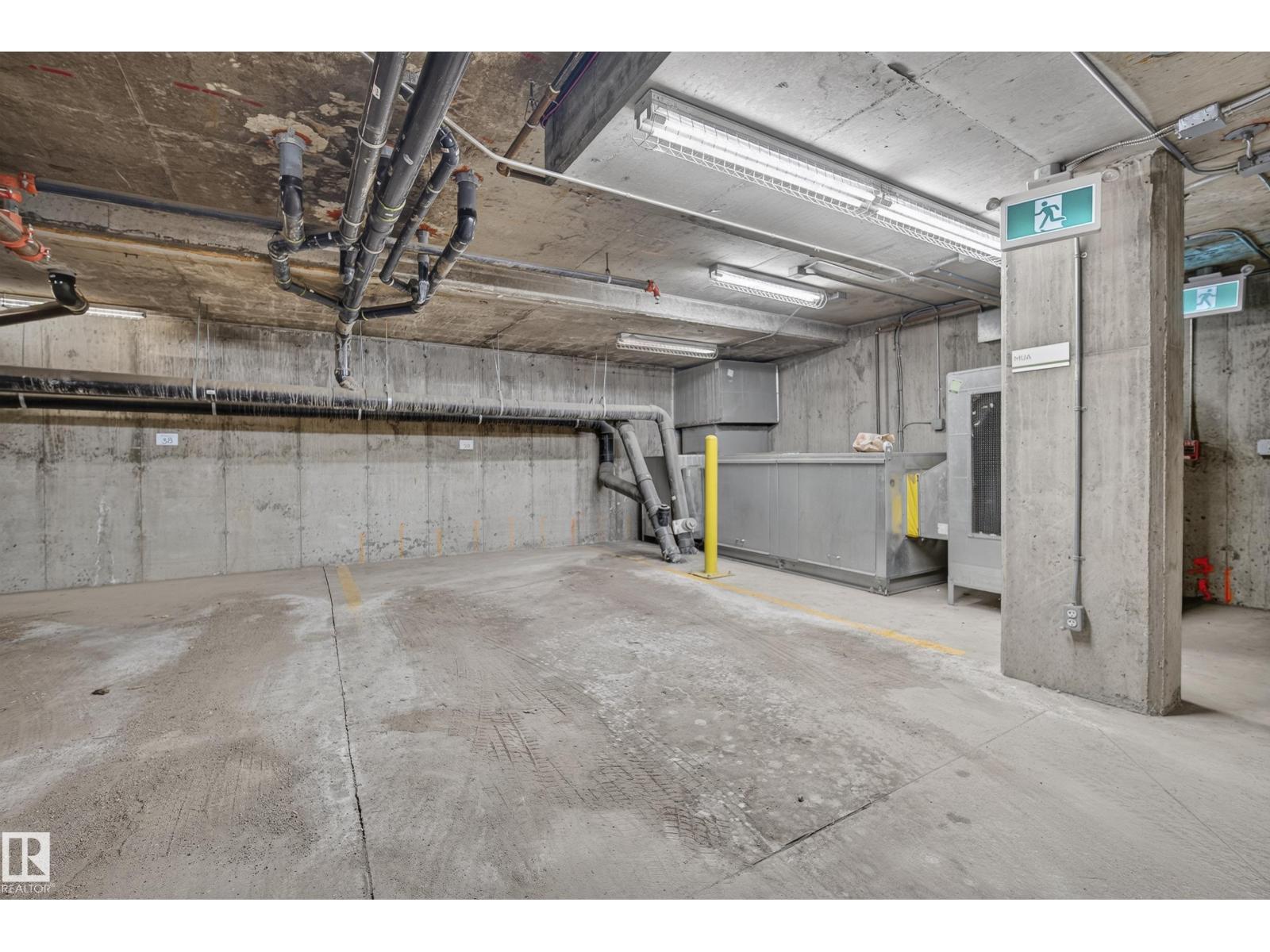 #405 10227 115 ST NW