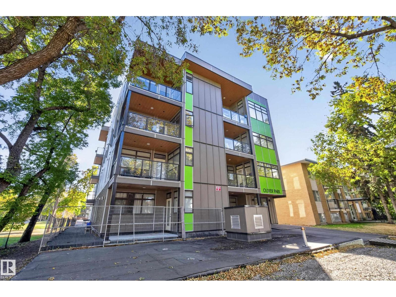 #405 10227 115 ST NW