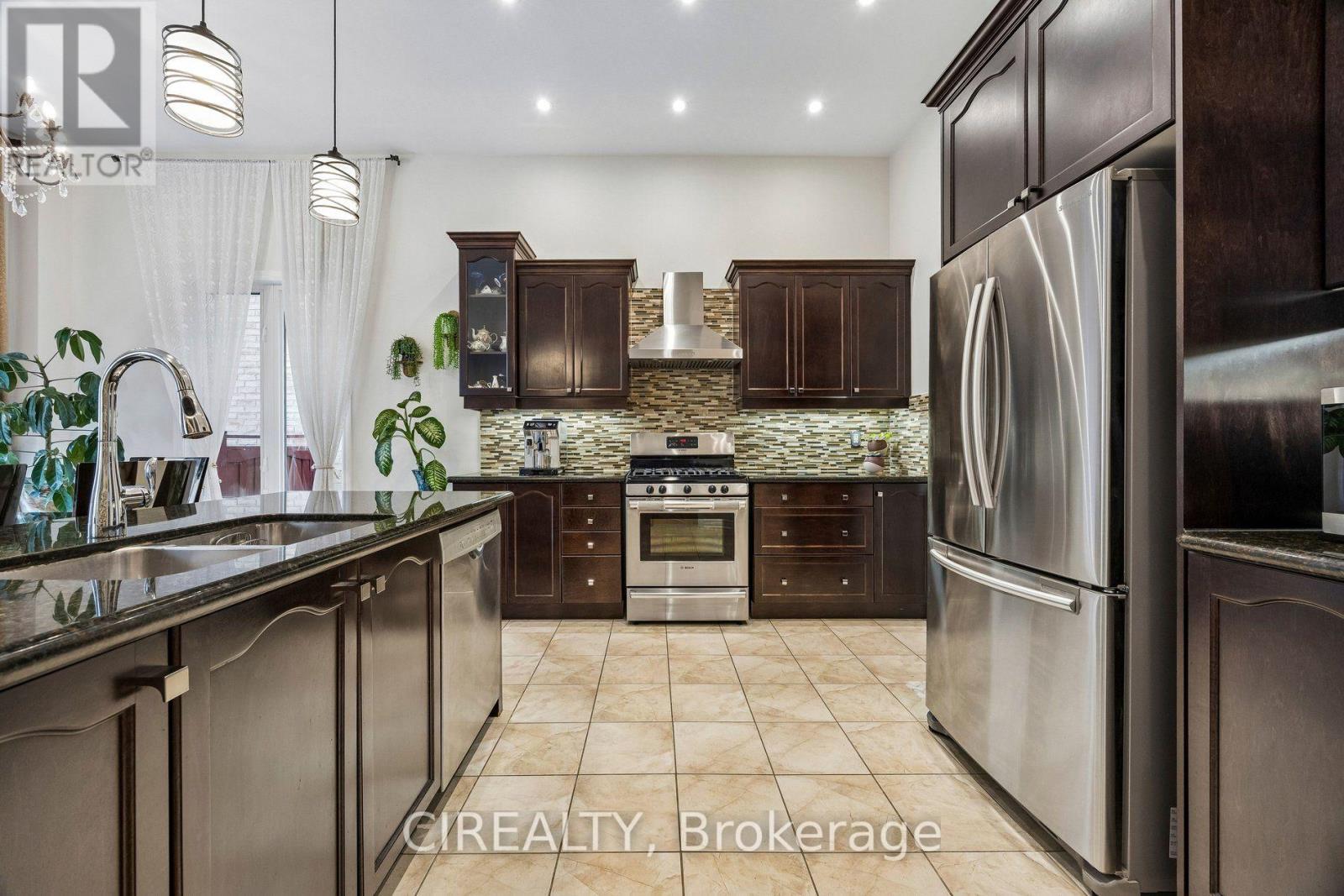 289 Chatfield Drive, Vaughan, Ontario  L4H 3R7 - Photo 12 - N13859476