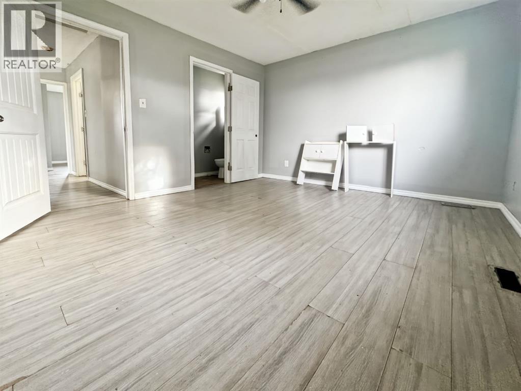5 Freeman Drive