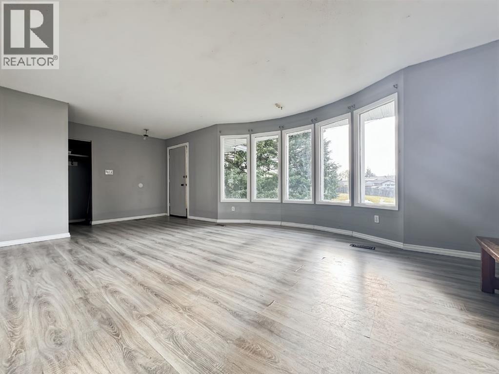 5 Freeman Drive