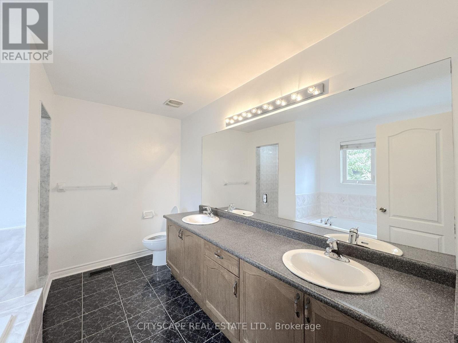 4 Savita Road, Brampton, Ontario  L7A 3T2 - Photo 25 - W13859472