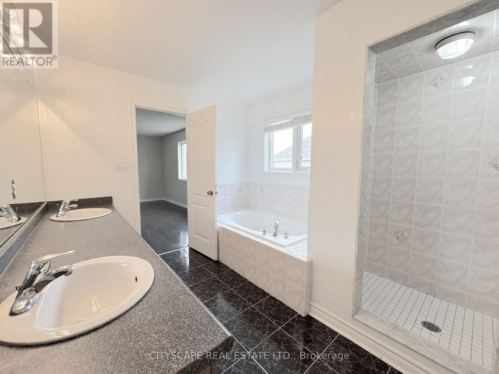 4 Savita Road, Brampton, Ontario  L7A 3T2 - Photo 26 - W13859472