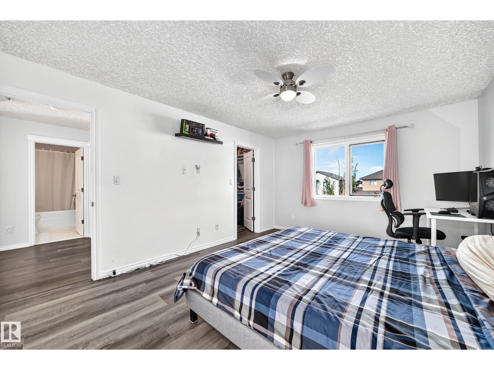 11832 173 AV NW