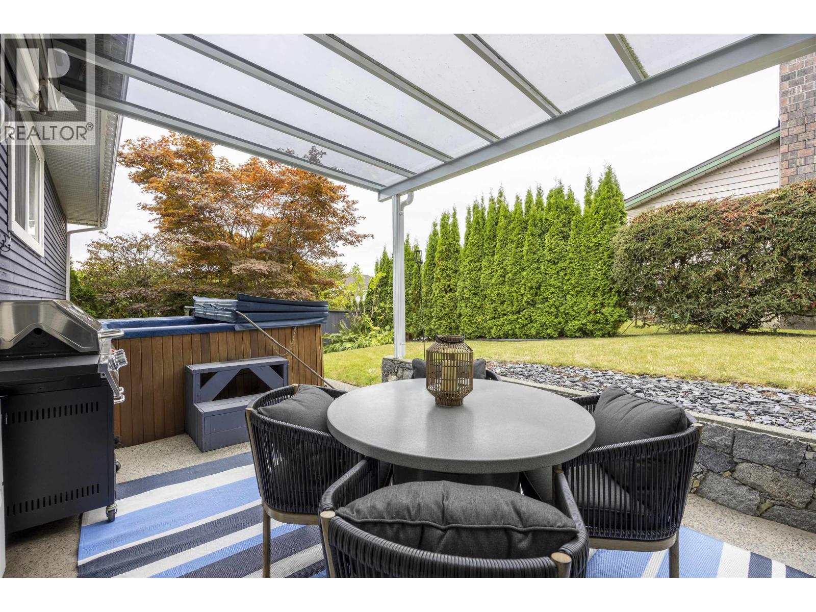 1316 Honeysuckle Lane, Coquitlam, British Columbia  V3E 2H9 - Photo 34 - R3171383